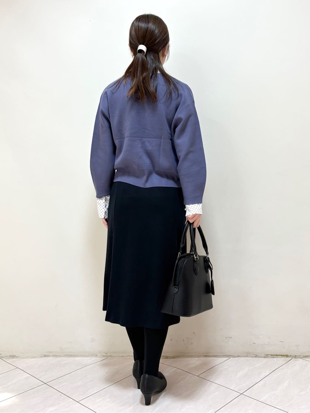 mikiさんの「Reflect｜【軽い羽織に◎／セットアップ可】パール調ボタン付きカーディガン」を使ったコーディネート