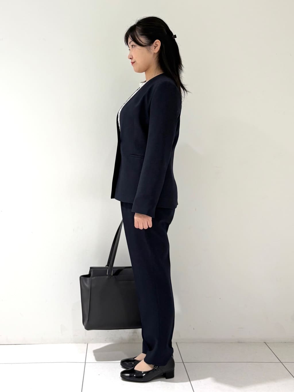 momokoさんの「INDIVI｜【洗える／通勤／スーツ】メランジストレッチ ノーカラージャケット」を使ったコーディネート