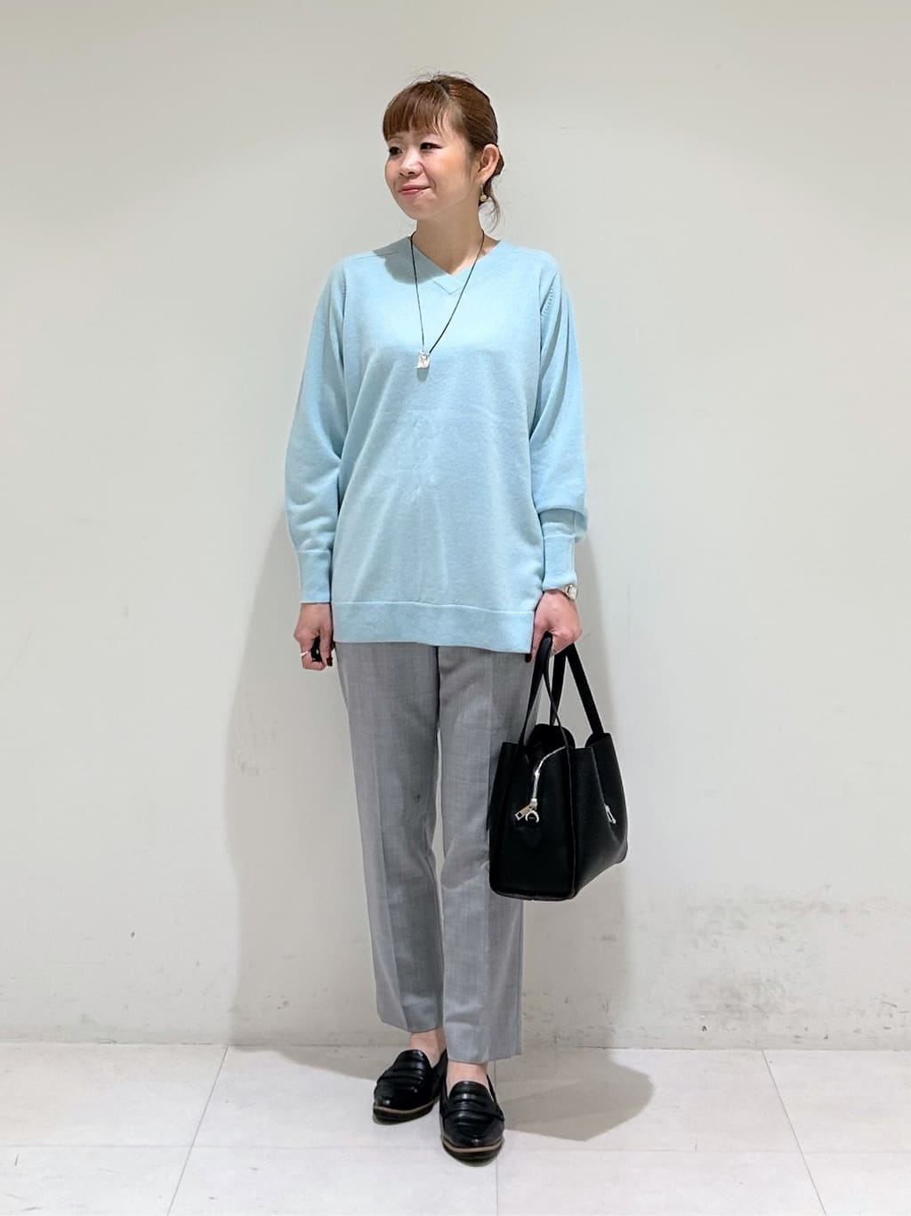 tsuyuさんの「INDIVI｜【軽量／ウール混】ライトフォルム ロングコート」を使ったコーディネート