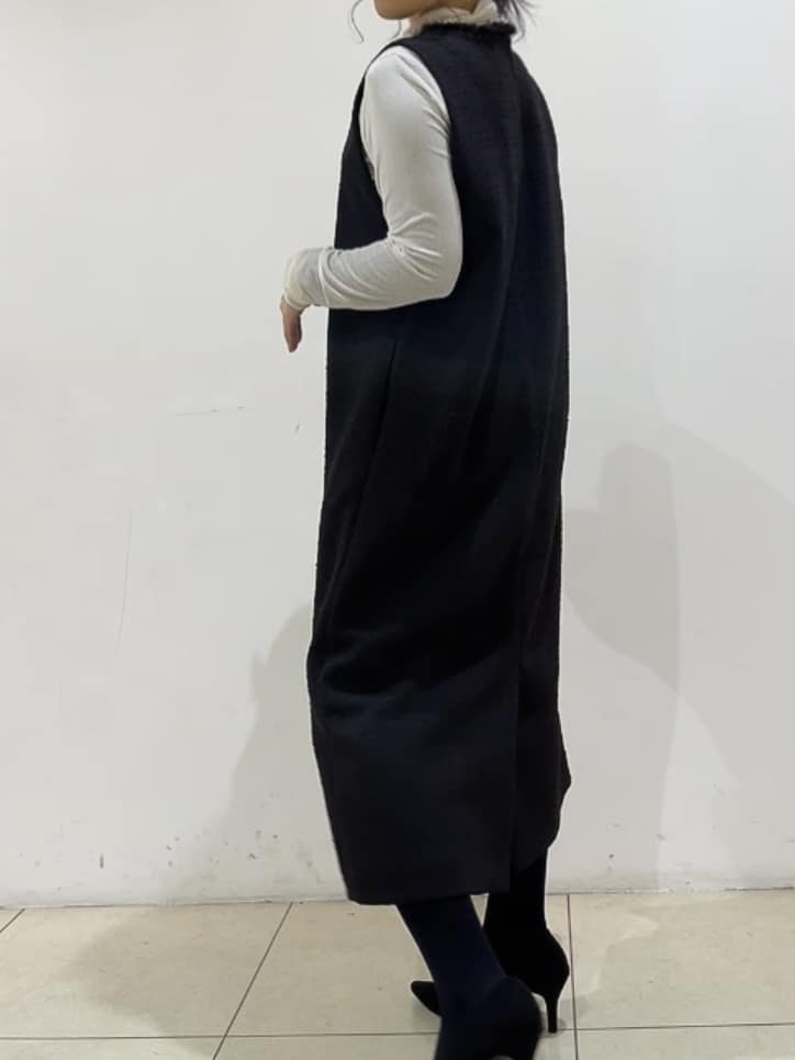 watanabeさんの「UNTITLED｜【洗える/細見え】ツイード ジャンパースカート」を使ったコーディネート