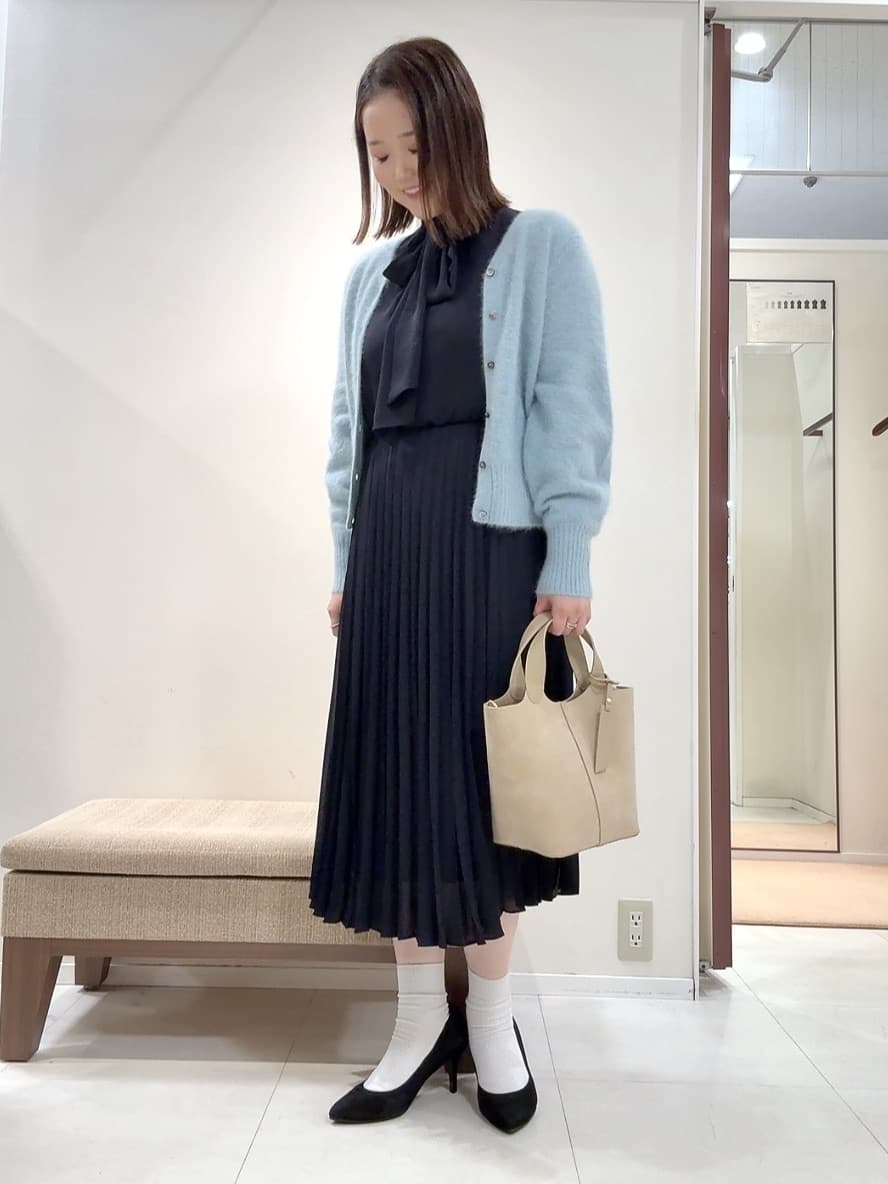 YUIさんの「UNTITLED｜◆【フォーマル/洗える】ボウタイ プリーツワンピース」を使ったコーディネート