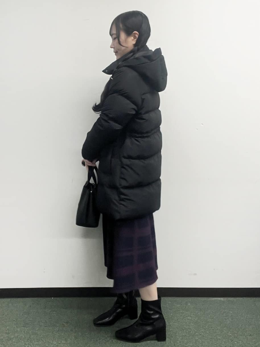 Hitomiさんの「index｜KAWADAダウンドロストミドルコート【撥水／洗濯機OK／2WAY／静電気防止裏地】《XS～3L》」を使ったコーディネート