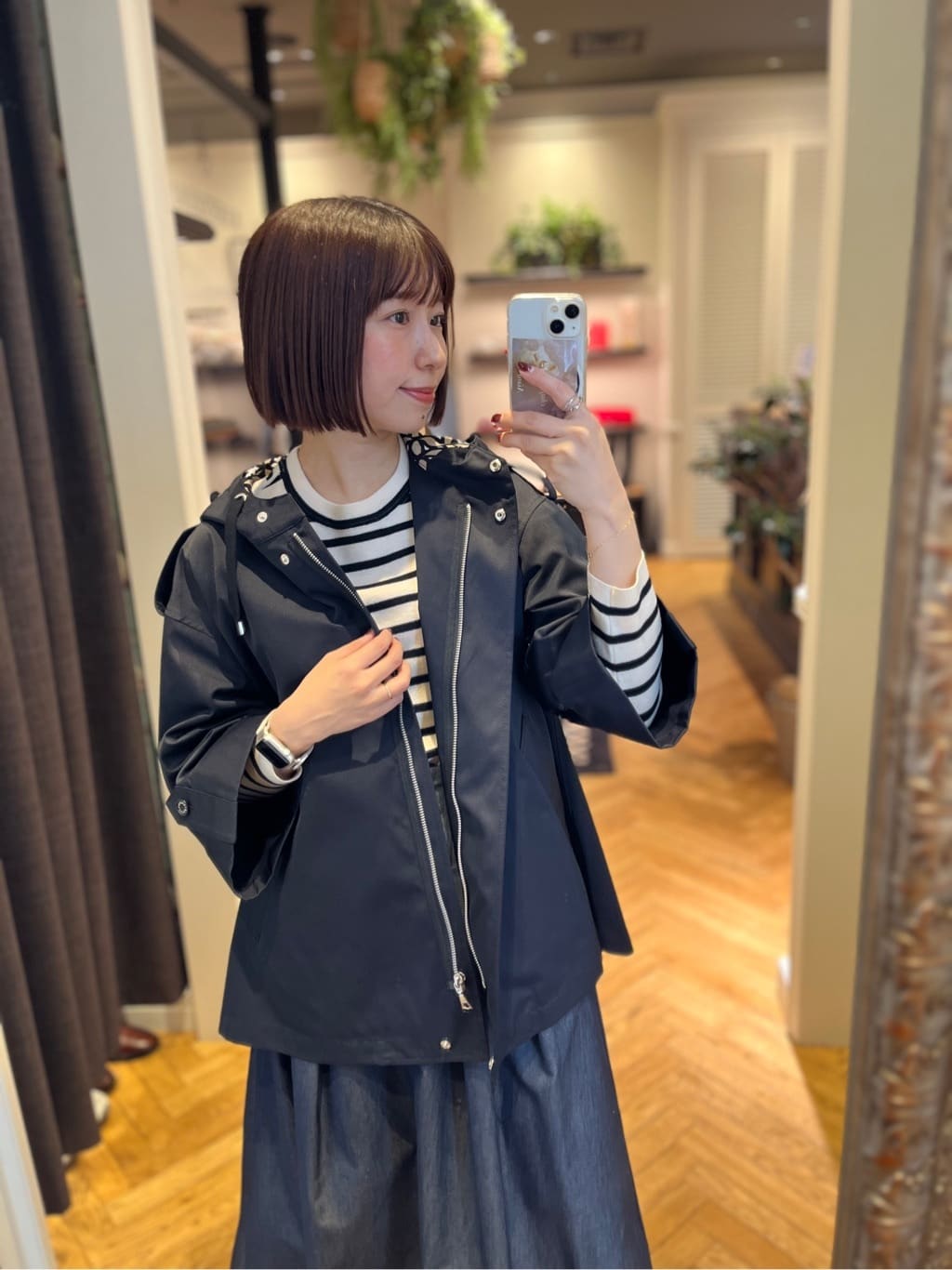 つじ まこさんの「DRESSTERIOR｜【ウォッシャブル/撥水素材】Ａライン ショートモッズコート」を使ったコーディネート