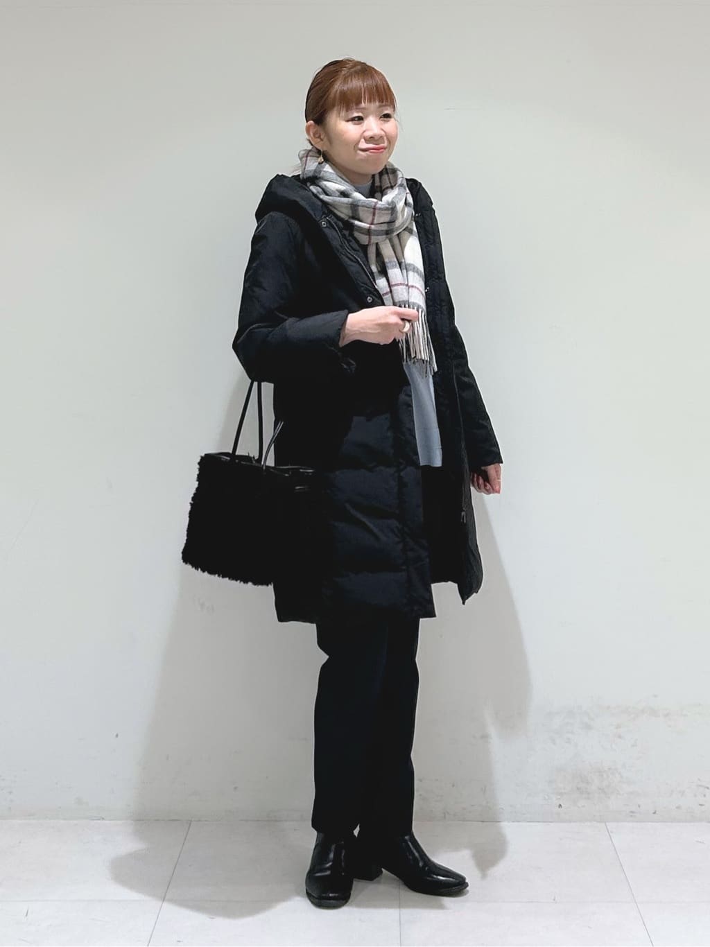 tsuyuさんの「INDIVI｜ウォッシャブルウールストール」を使ったコーディネート