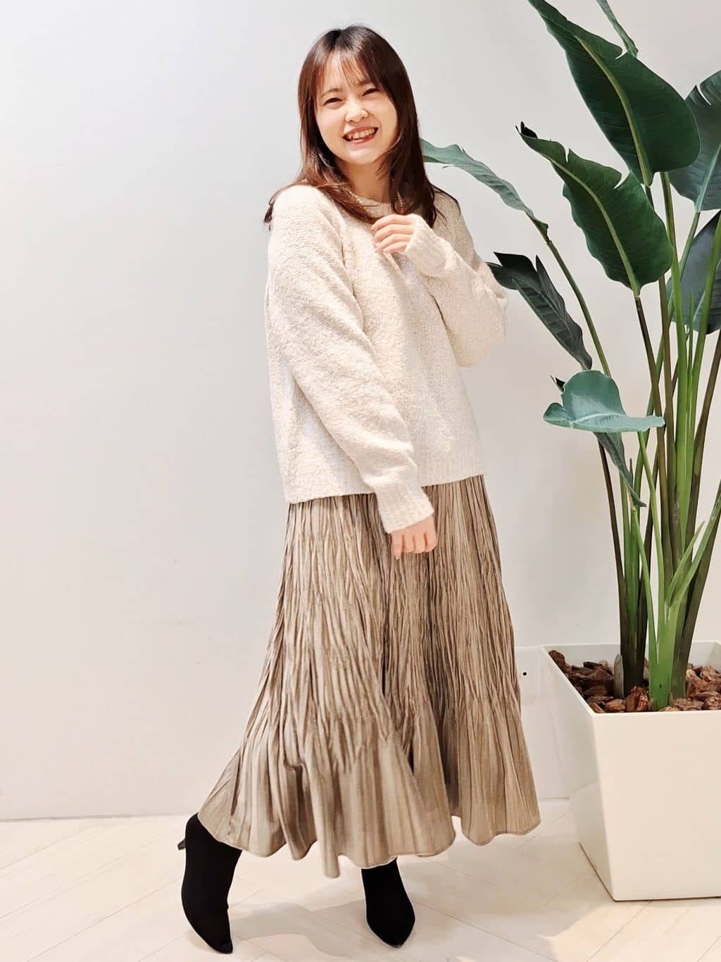 YuKaRiさんの「UNTITLED｜【手洗い可】スパンコール付ニットトップス」を使ったコーディネート