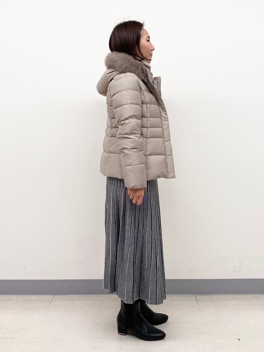 YUKARIさんの「INDIVI｜【名品／撥水／抗菌防臭】ショート丈リサイクルダウンコート」を使ったコーディネート