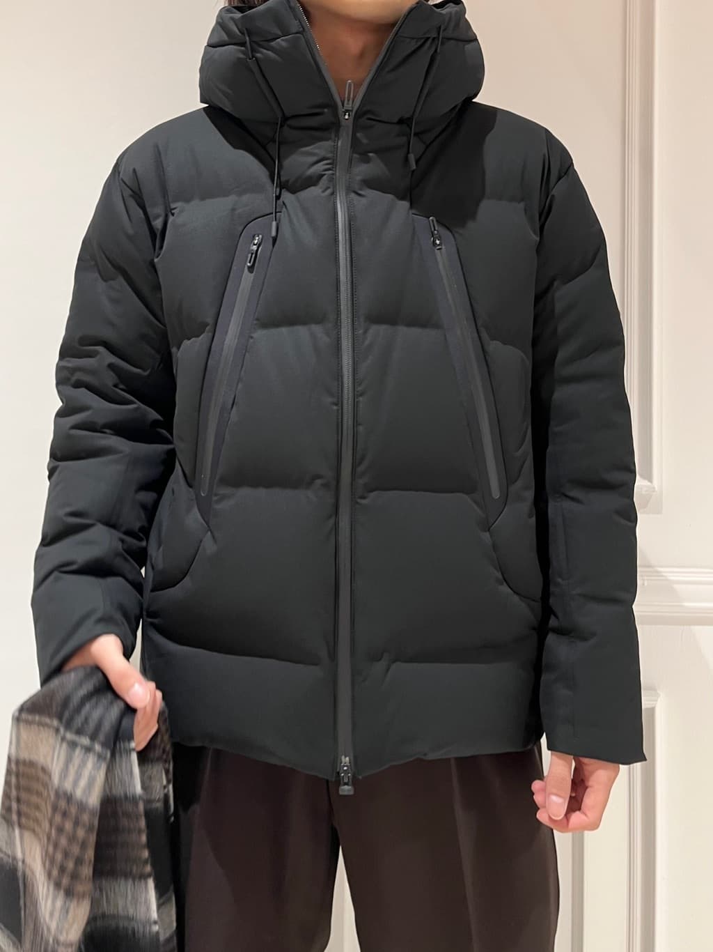 Watanabeさんの「DRESSTERIOR｜◆【セットアップ可】ブラウンツイル ツータックパンツ」を使ったコーディネート