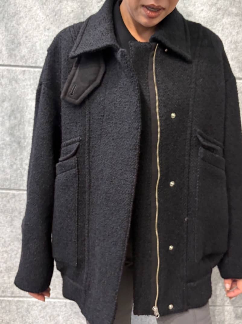 ibuさんの「CODE A｜oversized tweed blouson」を使ったコーディネート