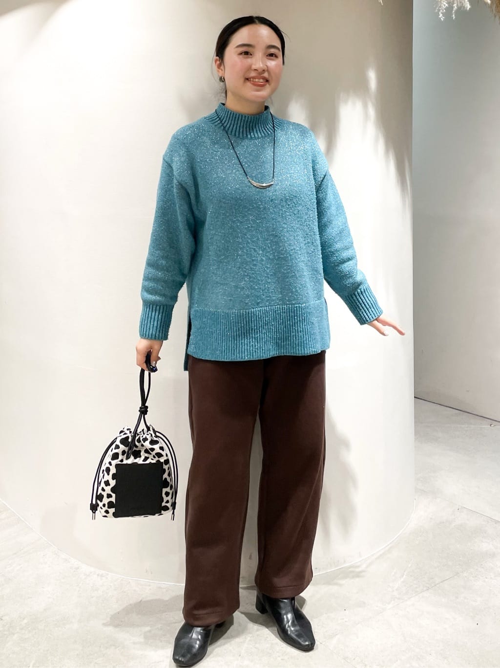 かりんさんの「OPAQUE.CLIP｜イージーカーブワイドパンツ【洗濯機OK】」を使ったコーディネート