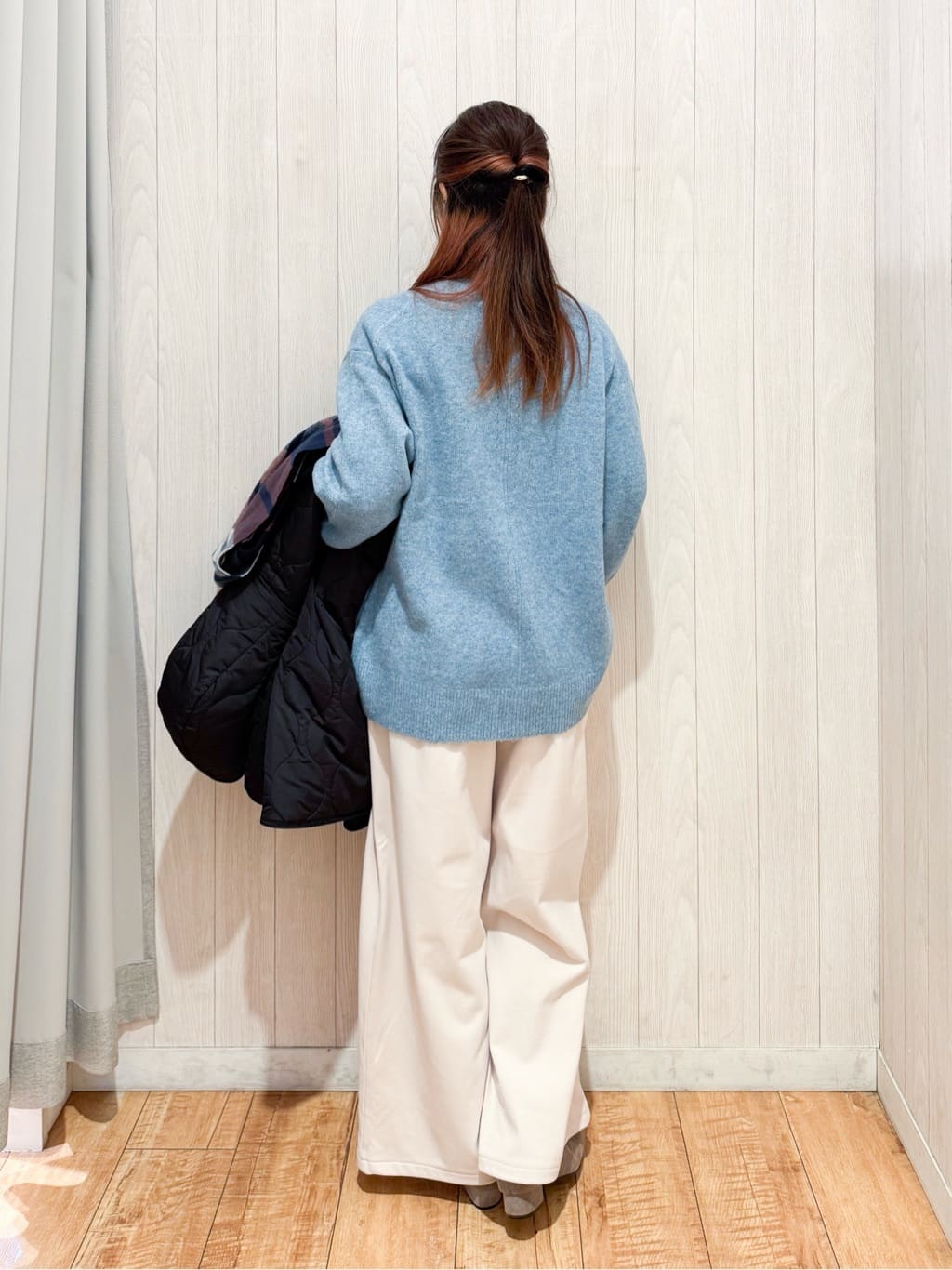 愛さんの「SHOO･LA･RUE｜ストレッチローヒール」を使ったコーディネート