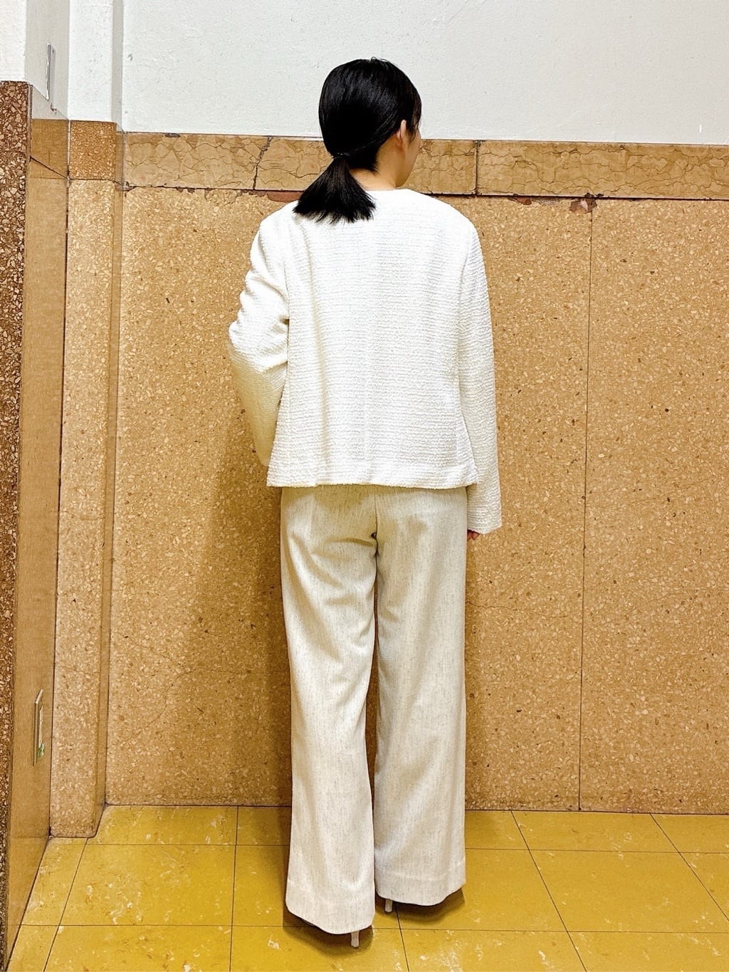 hattoriさんの「INDIVI｜【褒められパンツ／ウール混】ウォームウール ワイドパンツ」を使ったコーディネート