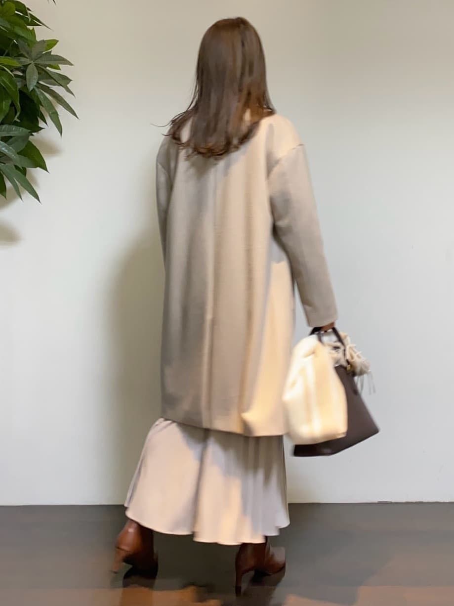 tomoさんの「UNTITLED｜【日本製／通勤／フォーマル】カシミヤ混ノーカラーコート」を使ったコーディネート