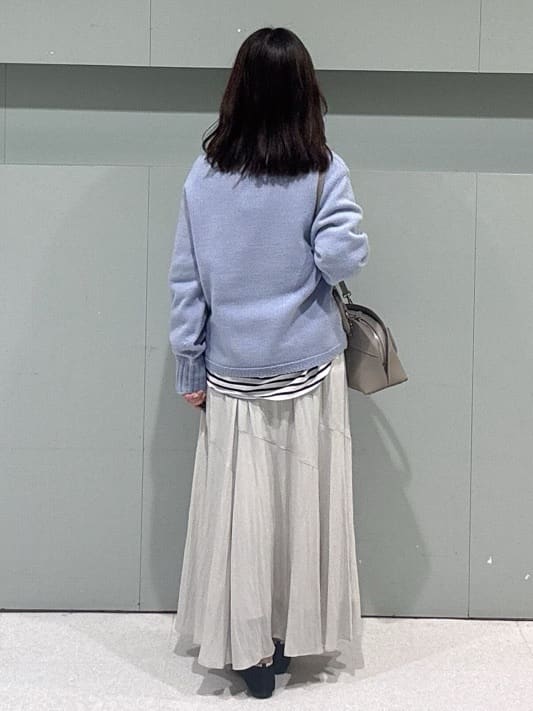 makiさんの「UNTITLED｜【はっ水機能/フード取り外し可】ミディダウンコート」を使ったコーディネート