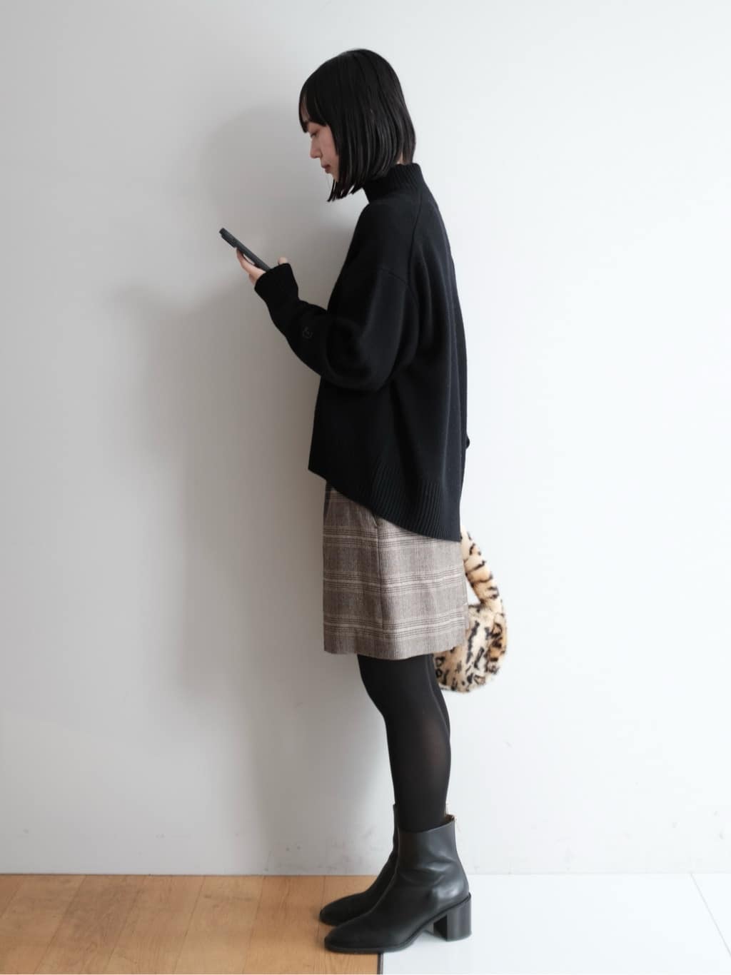 Kishimotoさんの「DRESSTERIOR｜◆ショートブーツ」を使ったコーディネート