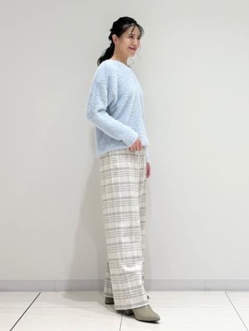 kayoさんの「INDIVI｜【洗える】エアリーシャギートップス」を使ったコーディネート
