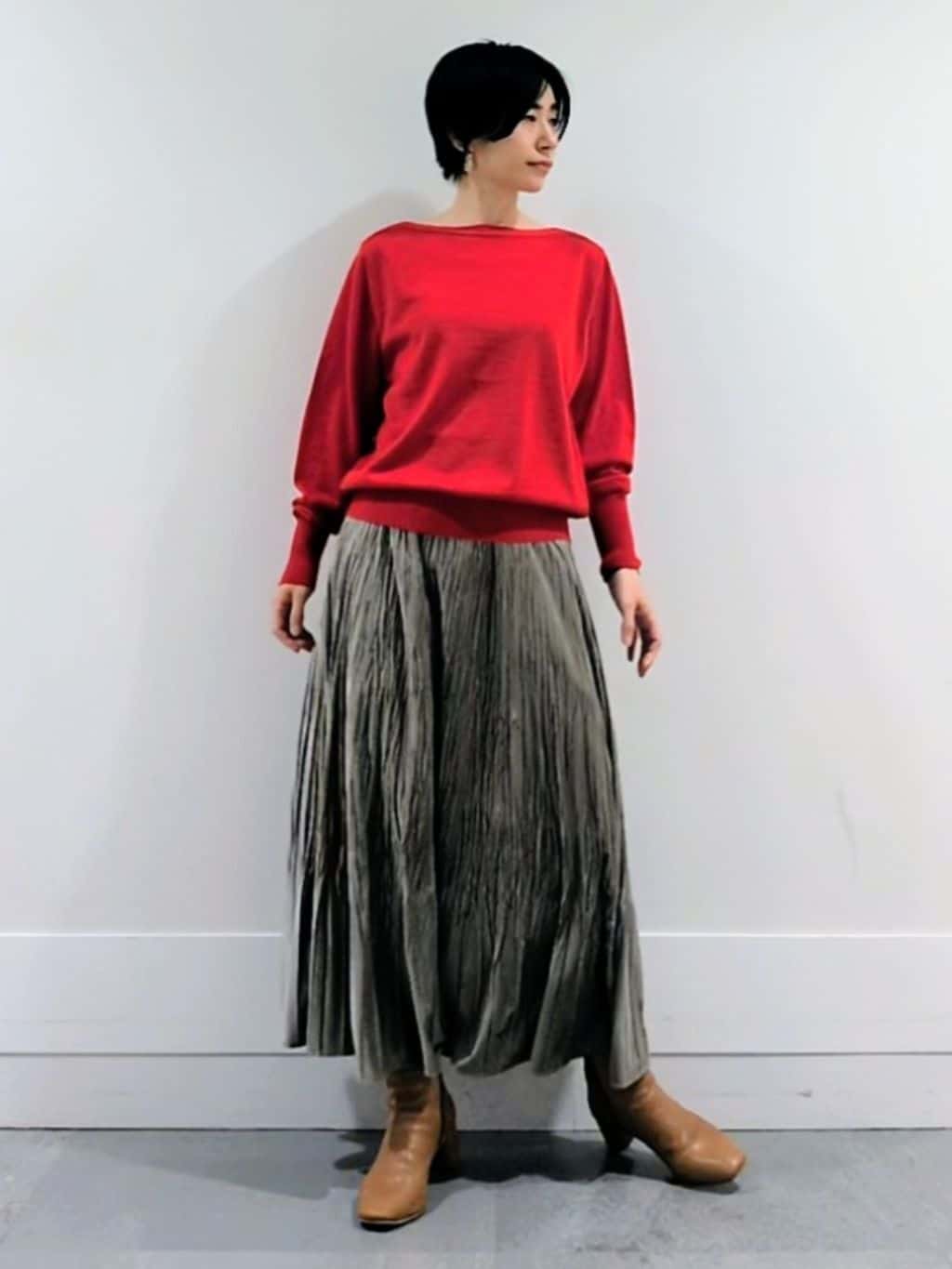 ミズタさんの「UNTITLED｜【アンサンブル可/洗える】シルクウールカシミヤ ドルマンスリーブニット」を使ったコーディネート