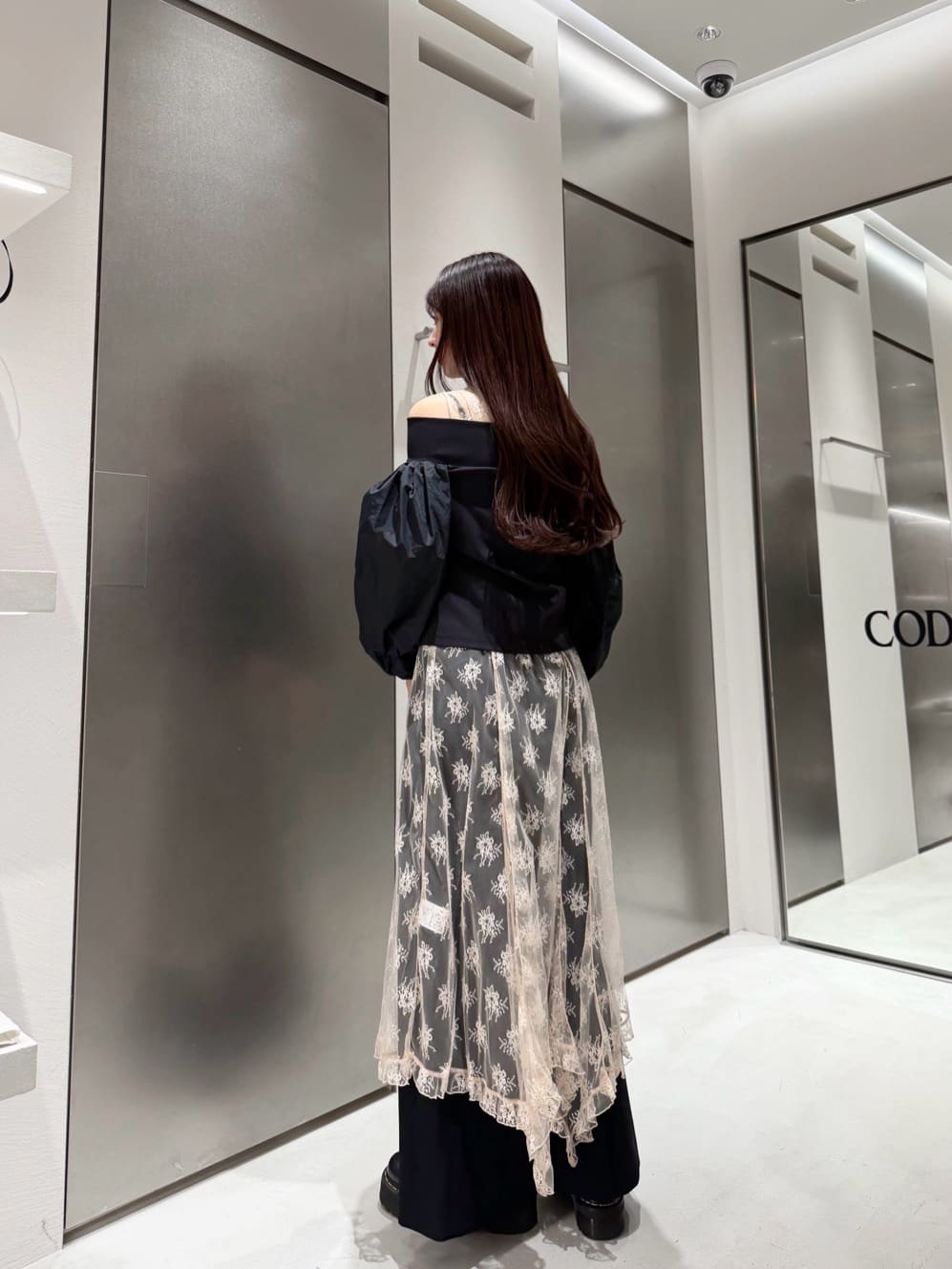 kanamiさんの「CODE A｜puff glow off top」を使ったコーディネート