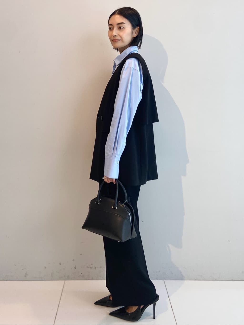 AYAさんの「UNTITLED｜【重ね着レイヤード/スーツブラウス】ファインブロードベーシックシャツ」を使ったコーディネート
