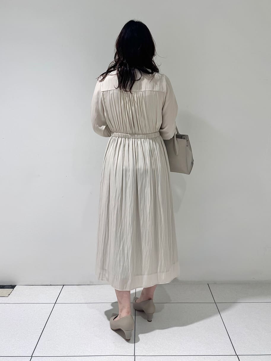 そんさんの「INDIVI｜【洗える】ギャザーフレアワンピース」を使ったコーディネート