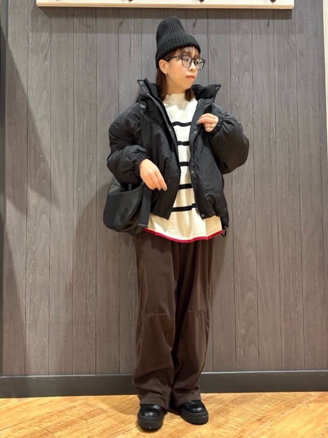 meiさんの「SHOO･LA･RUE｜【S-LL】大人っぽく穿ける 股上深め コーデュロイカーブパンツ」を使ったコーディネート