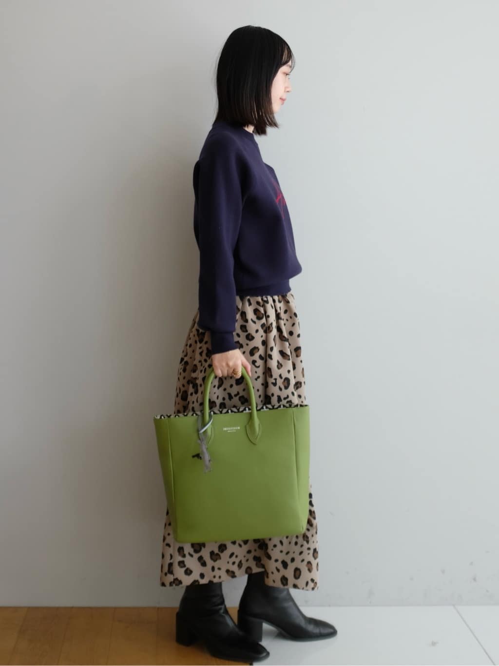 Kishimotoさんの「DRESSTERIOR｜ピストルラビットチャーム」を使ったコーディネート
