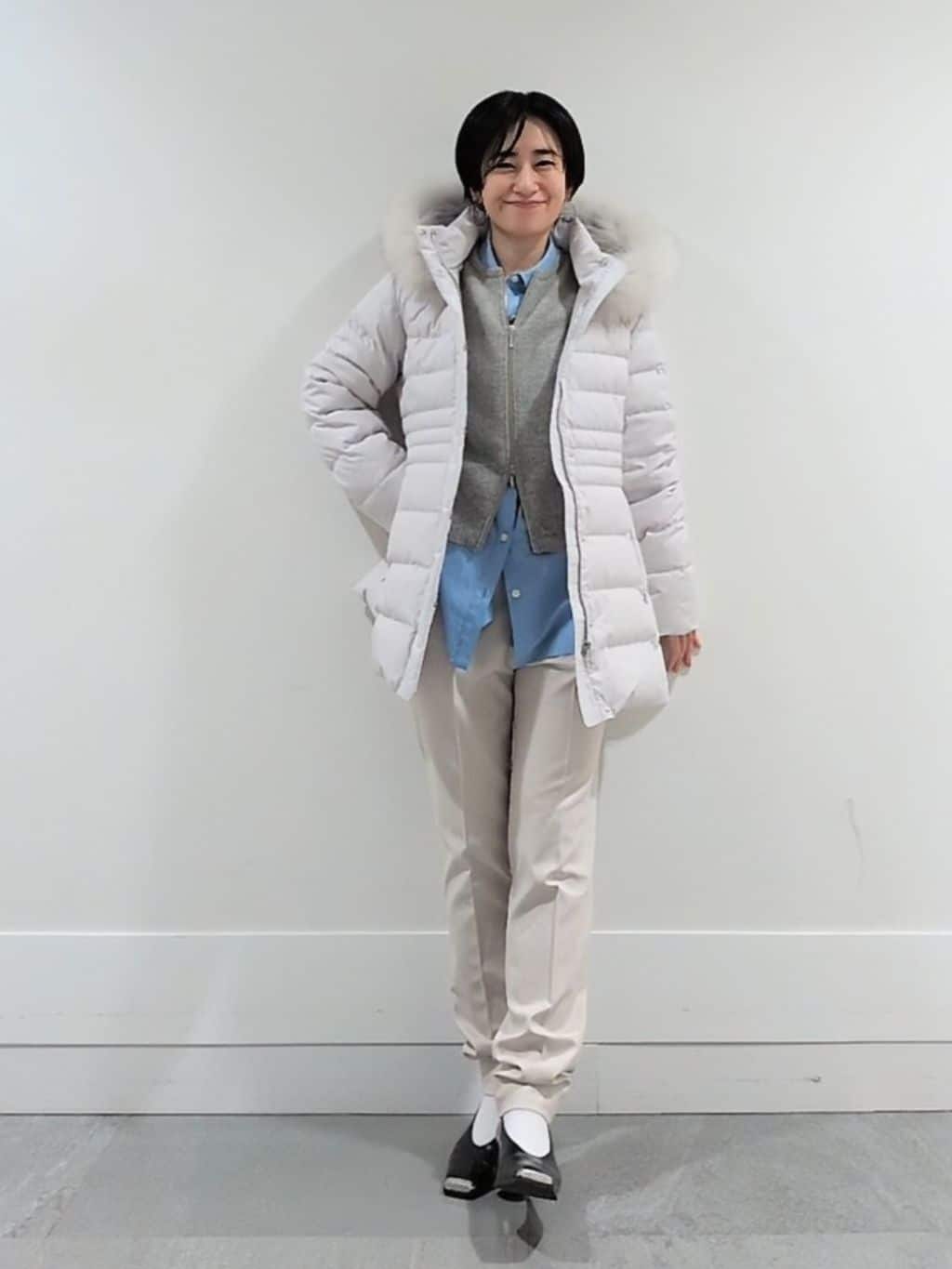 ミズタさんの「UNTITLED｜【はっ水機能/フード取り外し可】ミディダウンコート」を使ったコーディネート