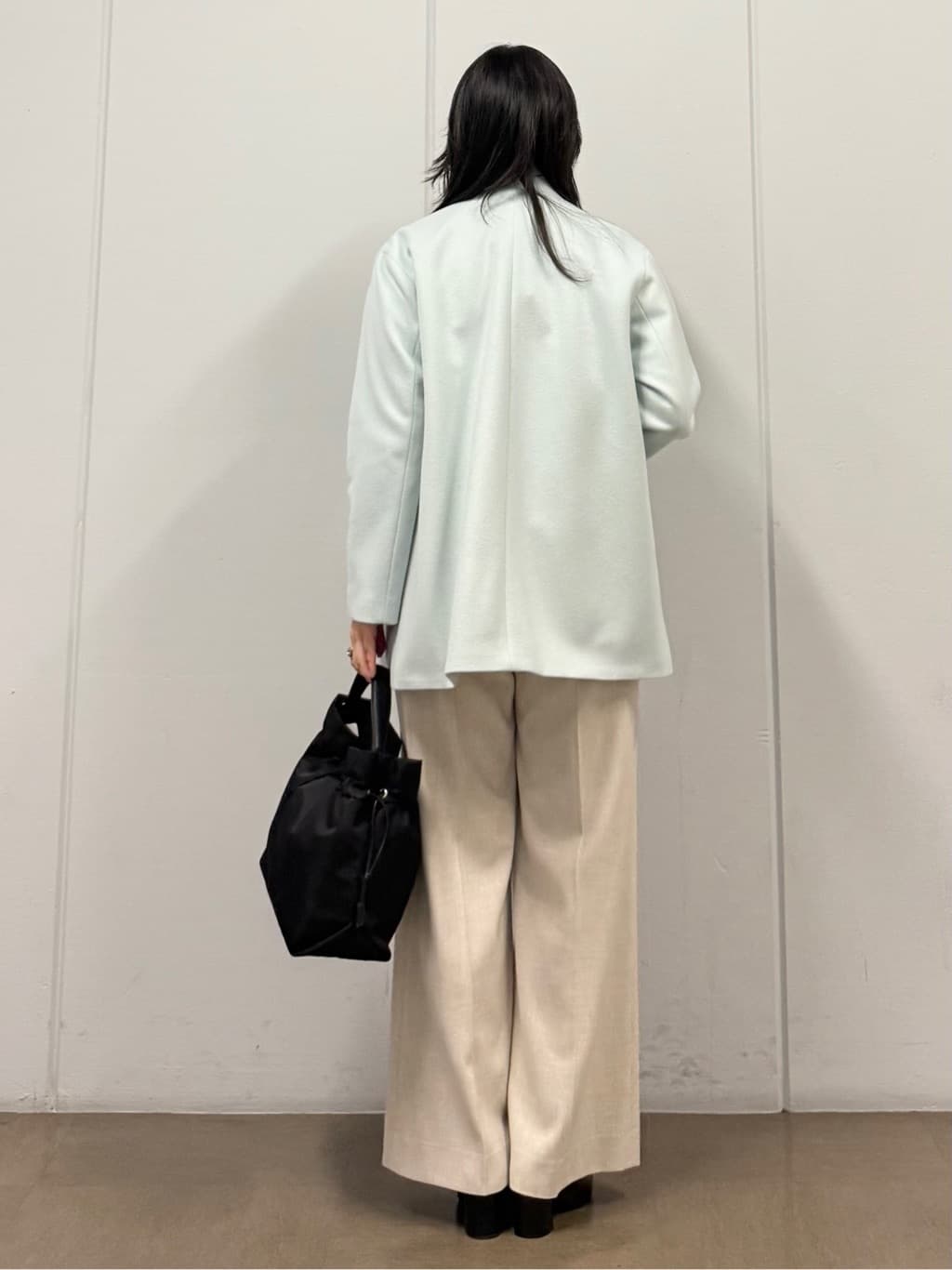 mizukiさんの「INDIVI｜【日本製／ミドル丈】スタンドカラーミドルコート」を使ったコーディネート