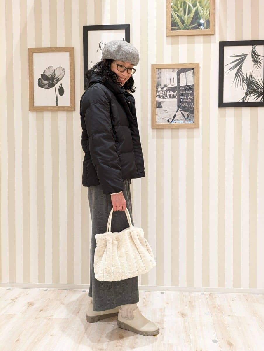 Mikiさんの「SHOO･LA･RUE｜【撥水/洗える】ショートフーディーダウン」を使ったコーディネート