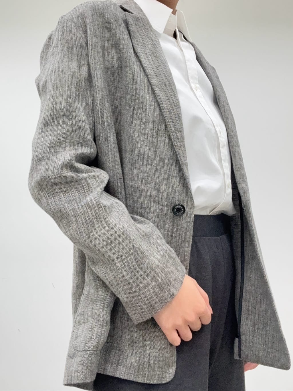 BUNさんの「DRESSTERIOR｜◆ソフトサーモポンチイージーワイドパンツ」を使ったコーディネート