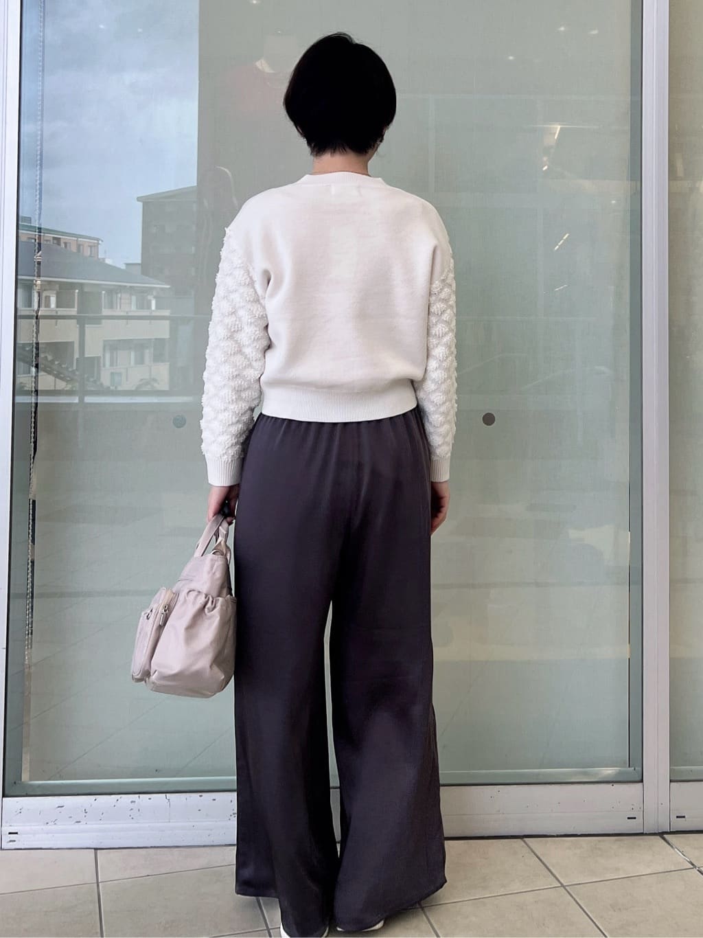 yo-koさんの「OPAQUE.CLIP｜ループヤーンスリーブニット【洗濯機OK】」を使ったコーディネート
