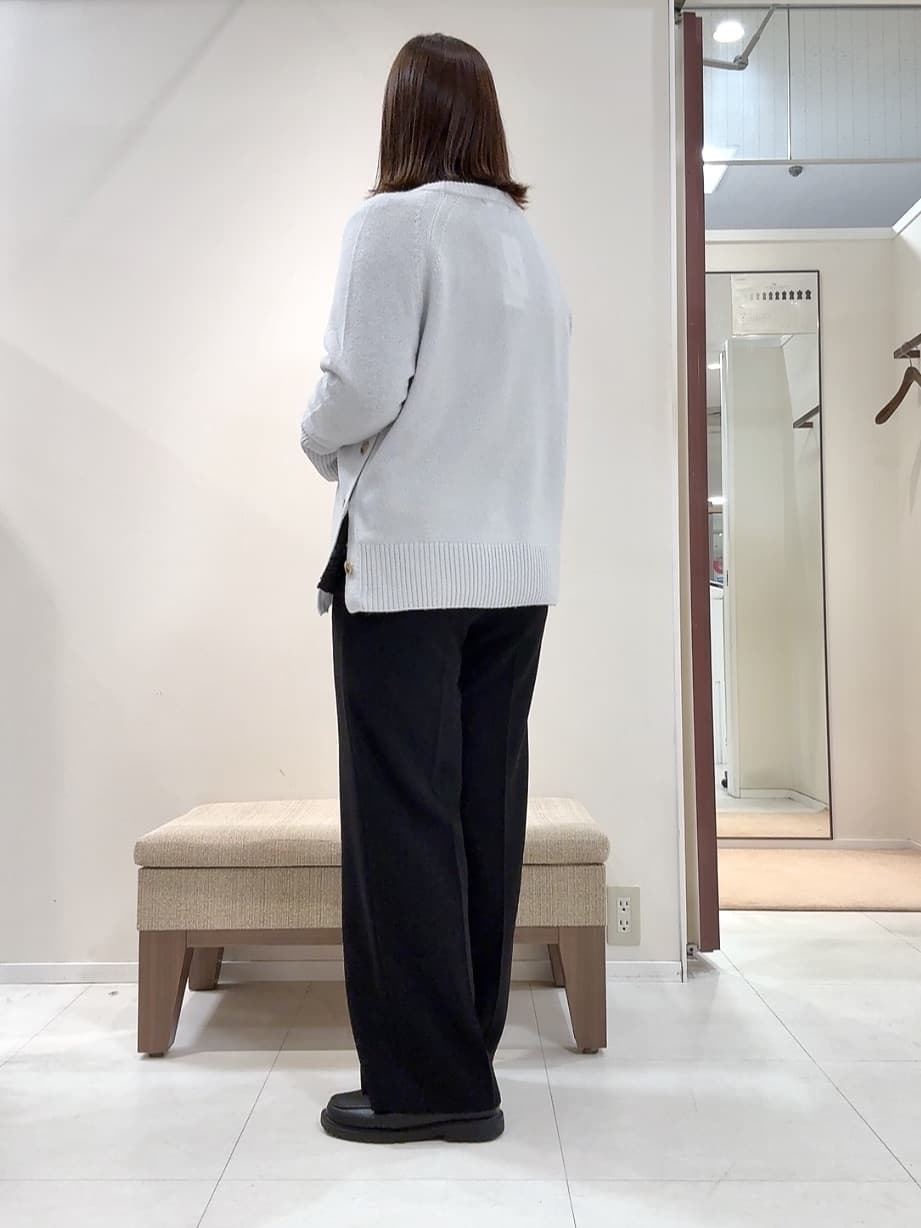 YUIさんの「UNTITLED｜【重ね着もおすすめ/洗える】ウールカシミヤ クルーネックニット」を使ったコーディネート