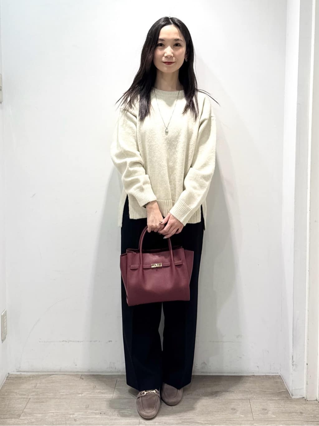yuicciさんの「OPAQUE.CLIP｜リラクシークルーネックニット【洗濯機OK】」を使ったコーディネート