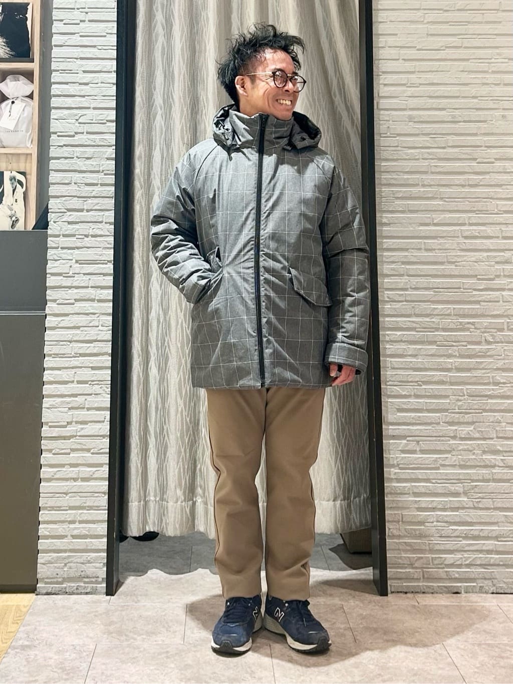 KENJI Iさんの「THE SHOP TK｜【軽くて、暖かい】SORONA／ソロナ 中綿ブルゾン 防風/軽量/洗濯機OK/フード脱着可」を使ったコーディネート