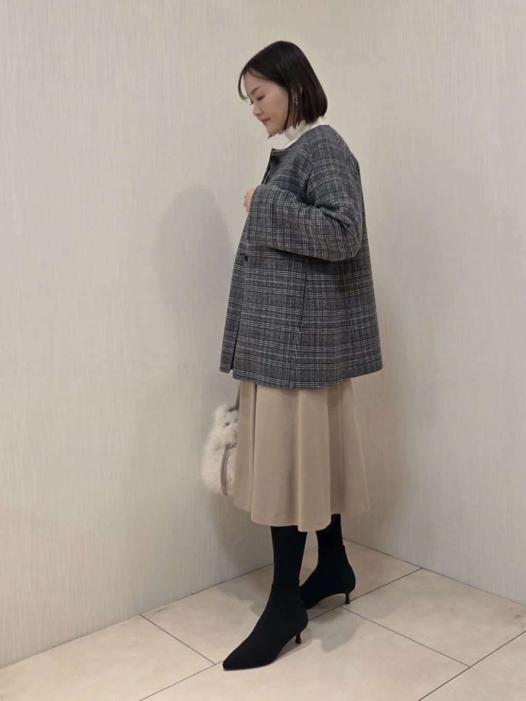 naokoさんの「UNTITLED｜【ミディ丈/軽やか】セミラグランリバー コート」を使ったコーディネート