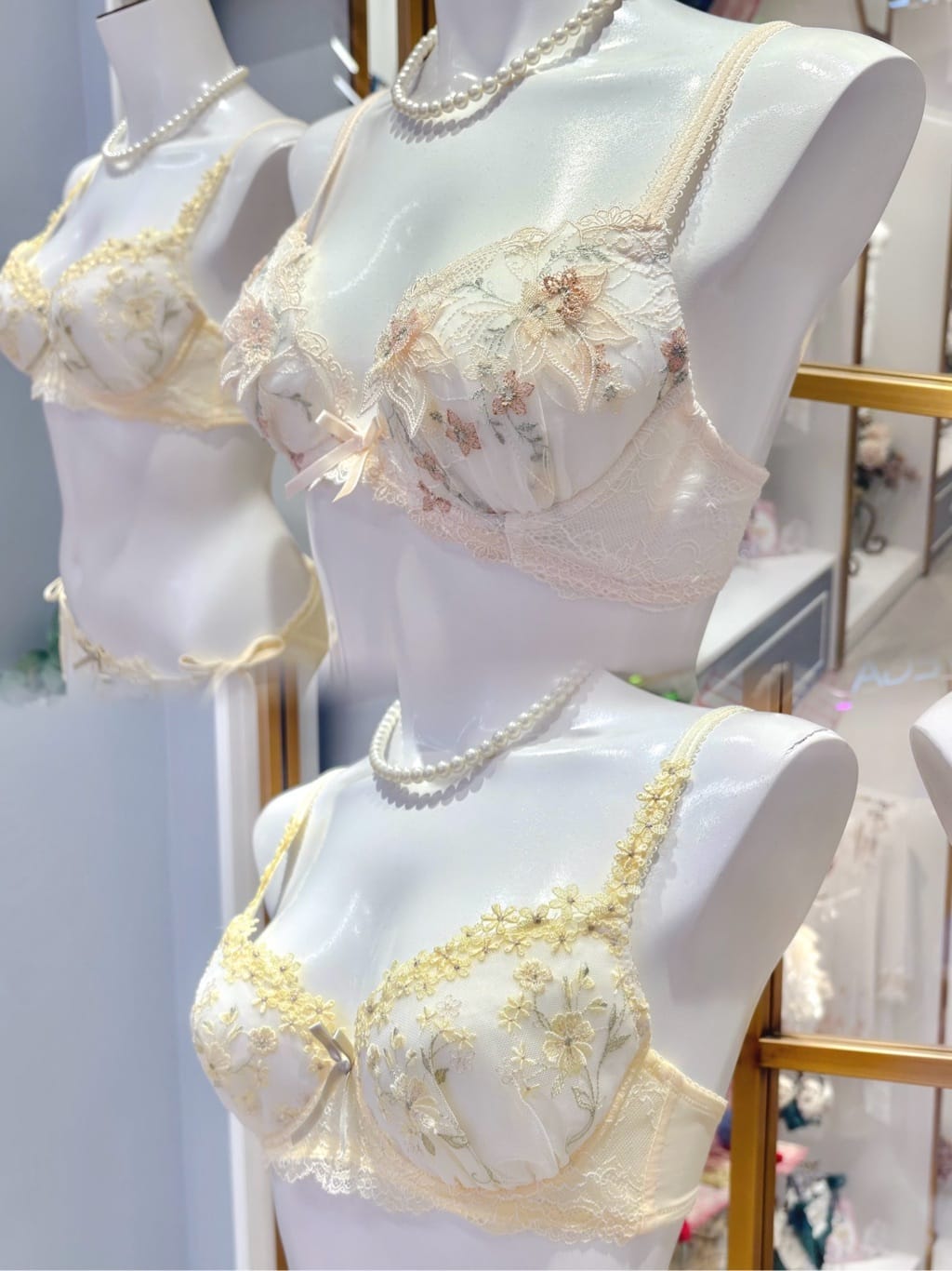 Hisaeさんの「Risa Magli｜レーナ ブラジャー (B-C) ＜Side Shape（サイドシェイプ）＞」を使ったコーディネート