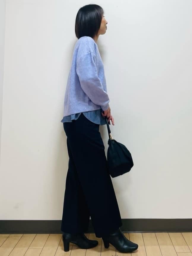 Riiさんの「Reflect｜【選べる5色／ゆったりシルエット】Vネックスパンコールニット」を使ったコーディネート