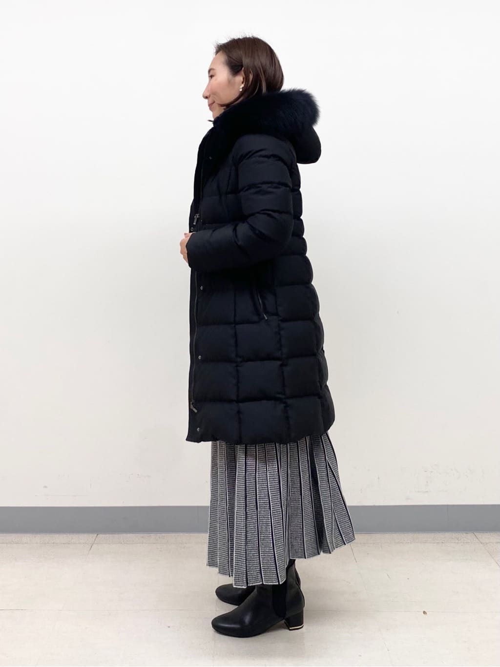 YUKARIさんの「INDIVI｜【名品／撥水／抗菌防臭】ロング丈リサイクルダウンコート」を使ったコーディネート