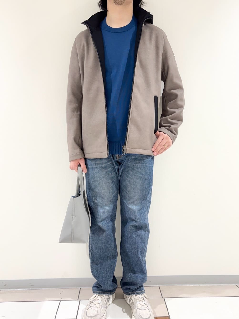 及川さんの「TAKEO KIKUCHI｜【JUST ONE LAYER】ダウンファブリック ジップアップ フード ブルゾン」を使ったコーディネート