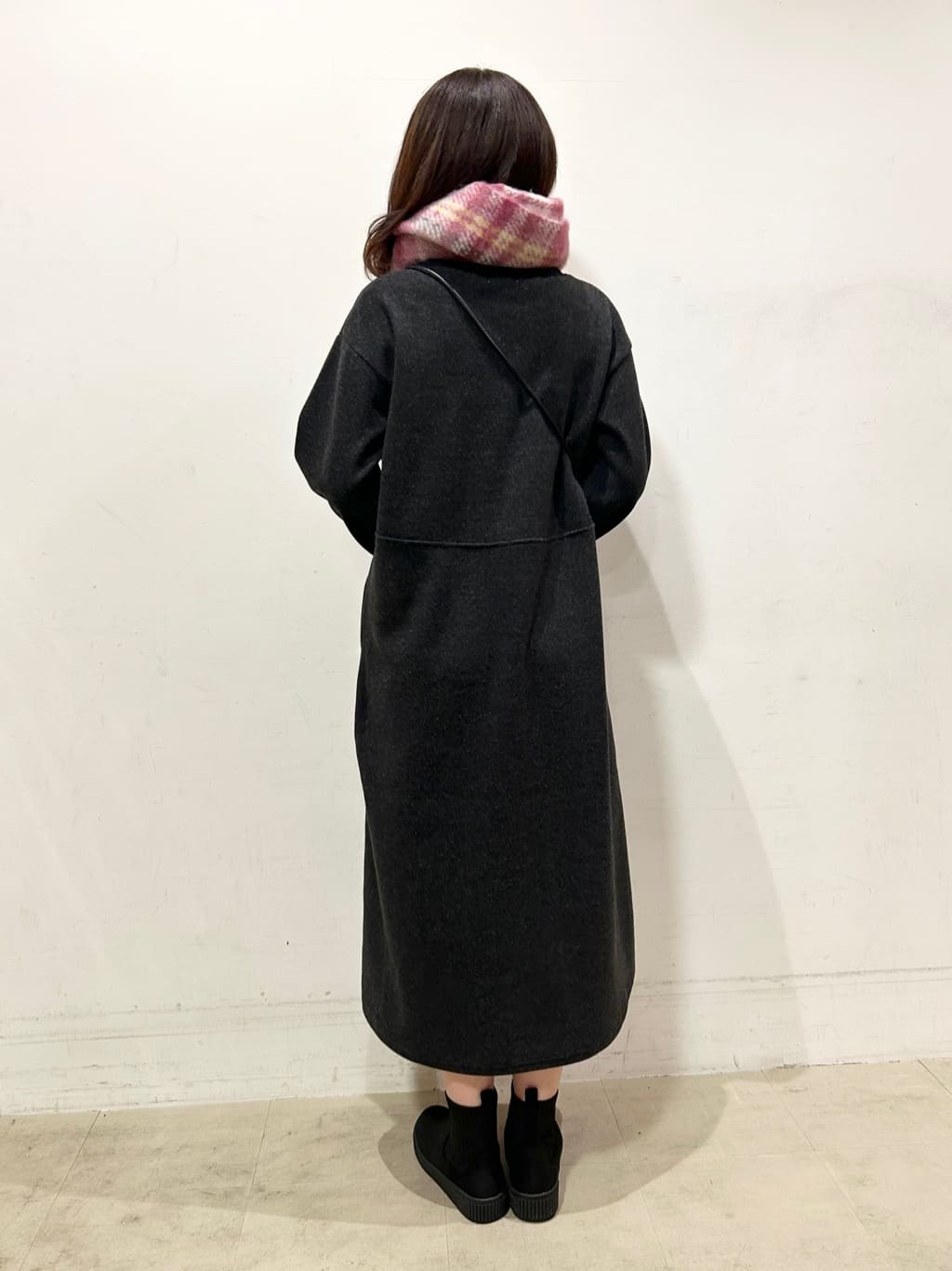 Mさんの「SHOO･LA･RUE｜ラメ入りファーが目を惹く ミニショルダーバッグ」を使ったコーディネート
