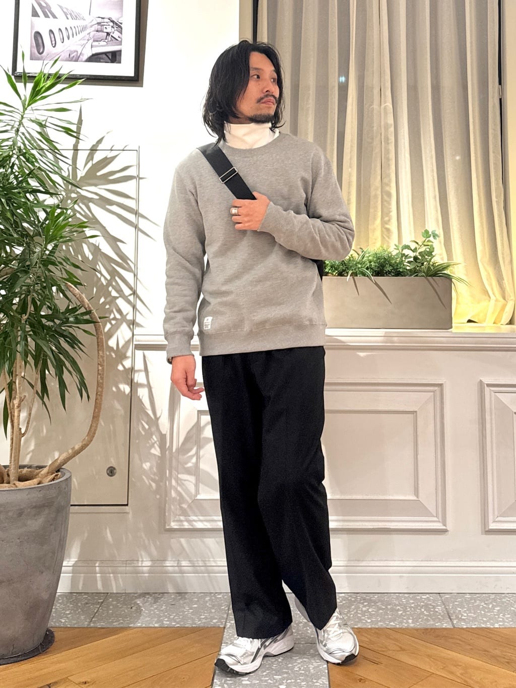 kawarataniさんの「DRESSTERIOR｜ハイグレード オフタートルカットソー」を使ったコーディネート