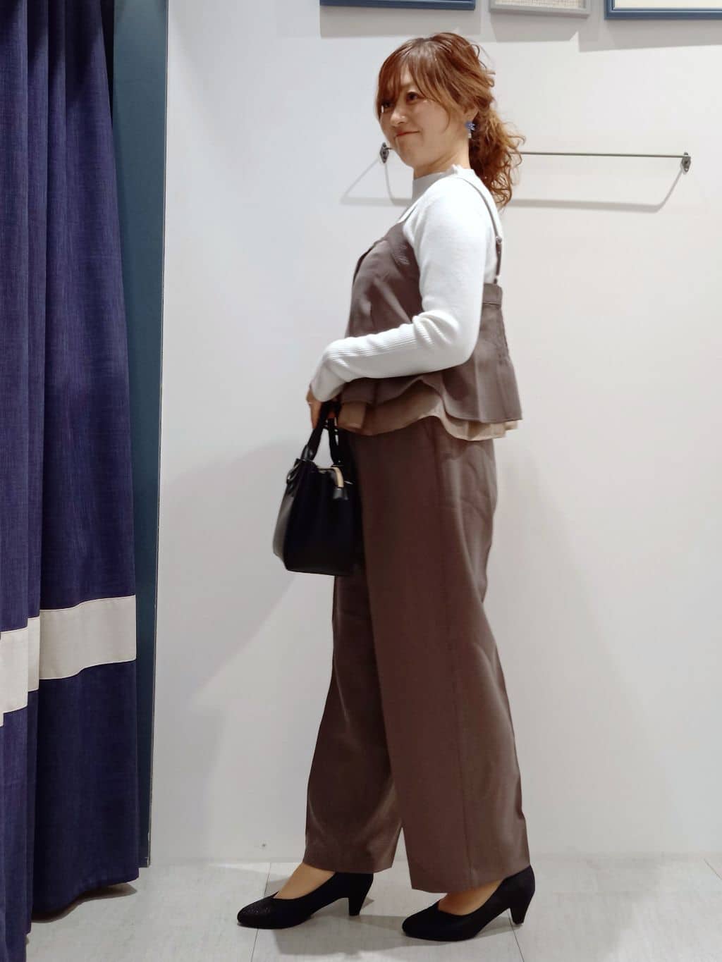 miiさんの「grove｜【2点SET/体型カバー】透け感とレイヤードで大人の遊び心を、ビスチェSET UP」を使ったコーディネート