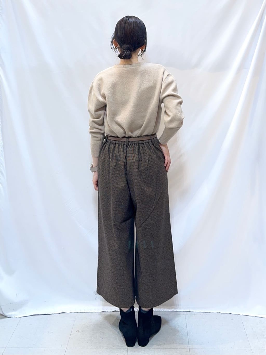𝐇𝐢𝐫𝐨𝐦𝐢さんの「SHOO･LA･RUE｜【洗濯機可/撥水】フェイクファーフード ロングダウン」を使ったコーディネート