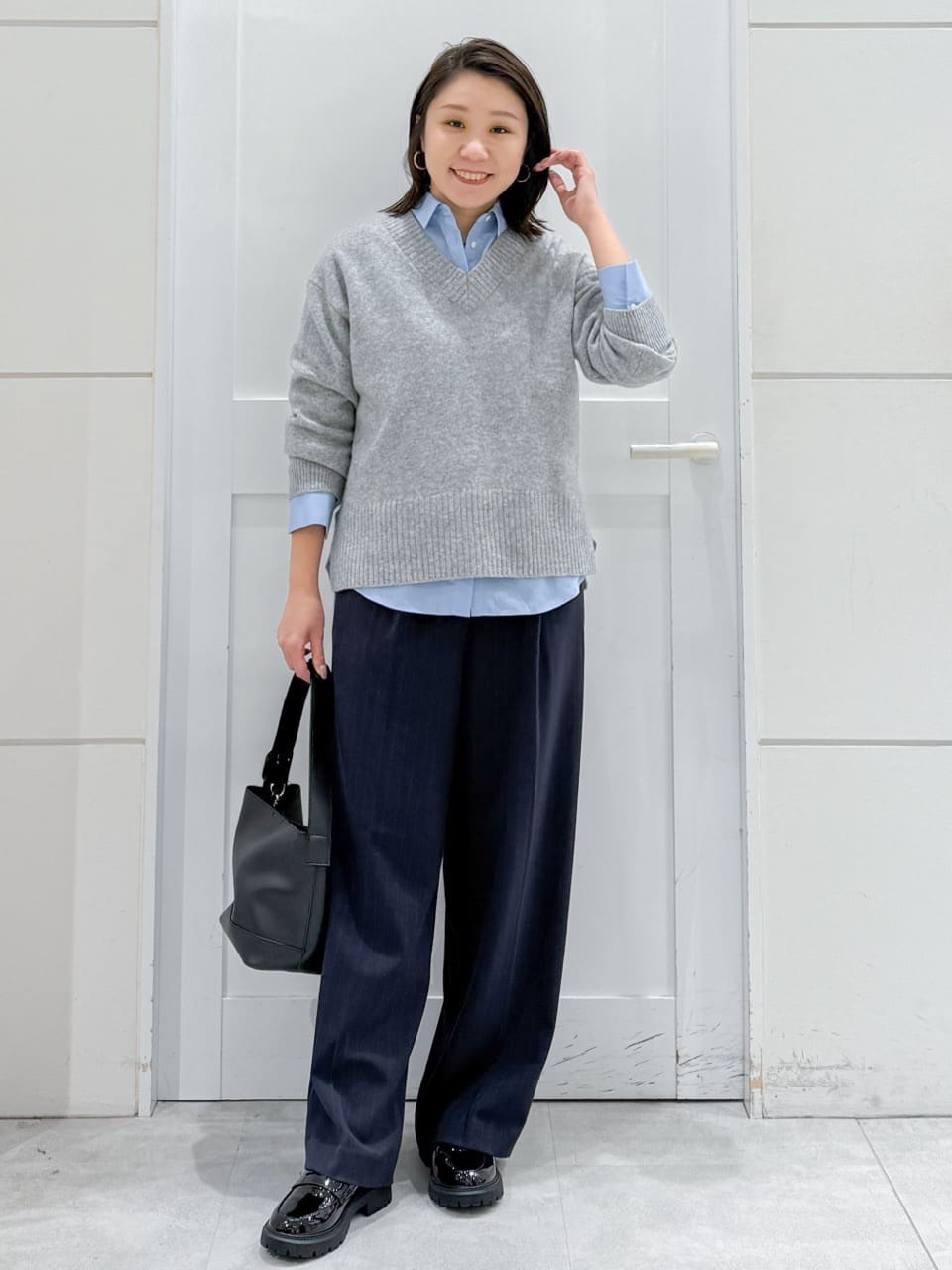 yuka.aさんの「OPAQUE.CLIP｜ポケット刺繍レギュラーカラーシャツ【洗濯機OK】」を使ったコーディネート