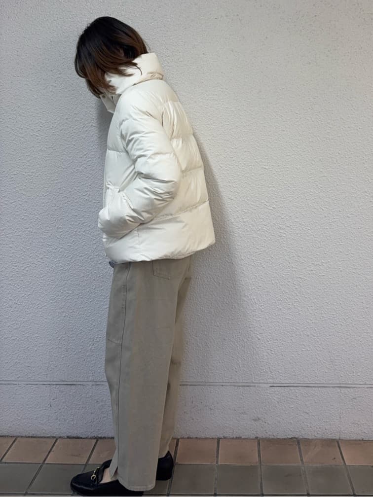 risaさんの「OPAQUE.CLIP｜撥水ショートダウン【防風／抗菌防臭／洗濯機洗い可】《SS～LL》」を使ったコーディネート