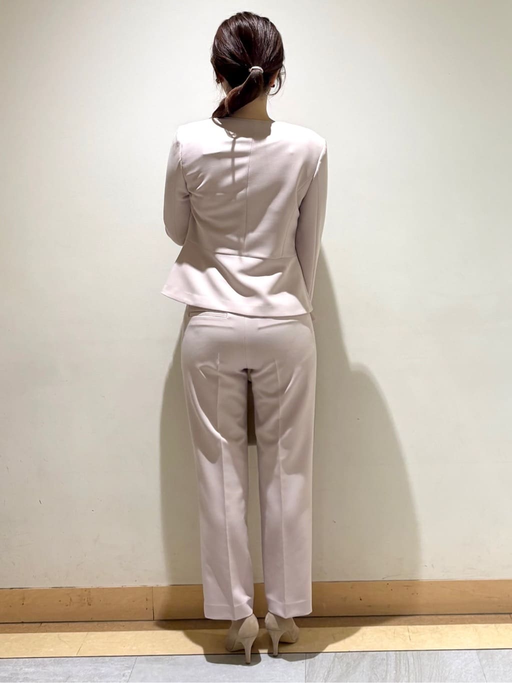 sakiさんの「COUP DE CHANCE｜◆【手洗い可／日本製／7分袖】しなやかな落ち感のカットソー」を使ったコーディネート