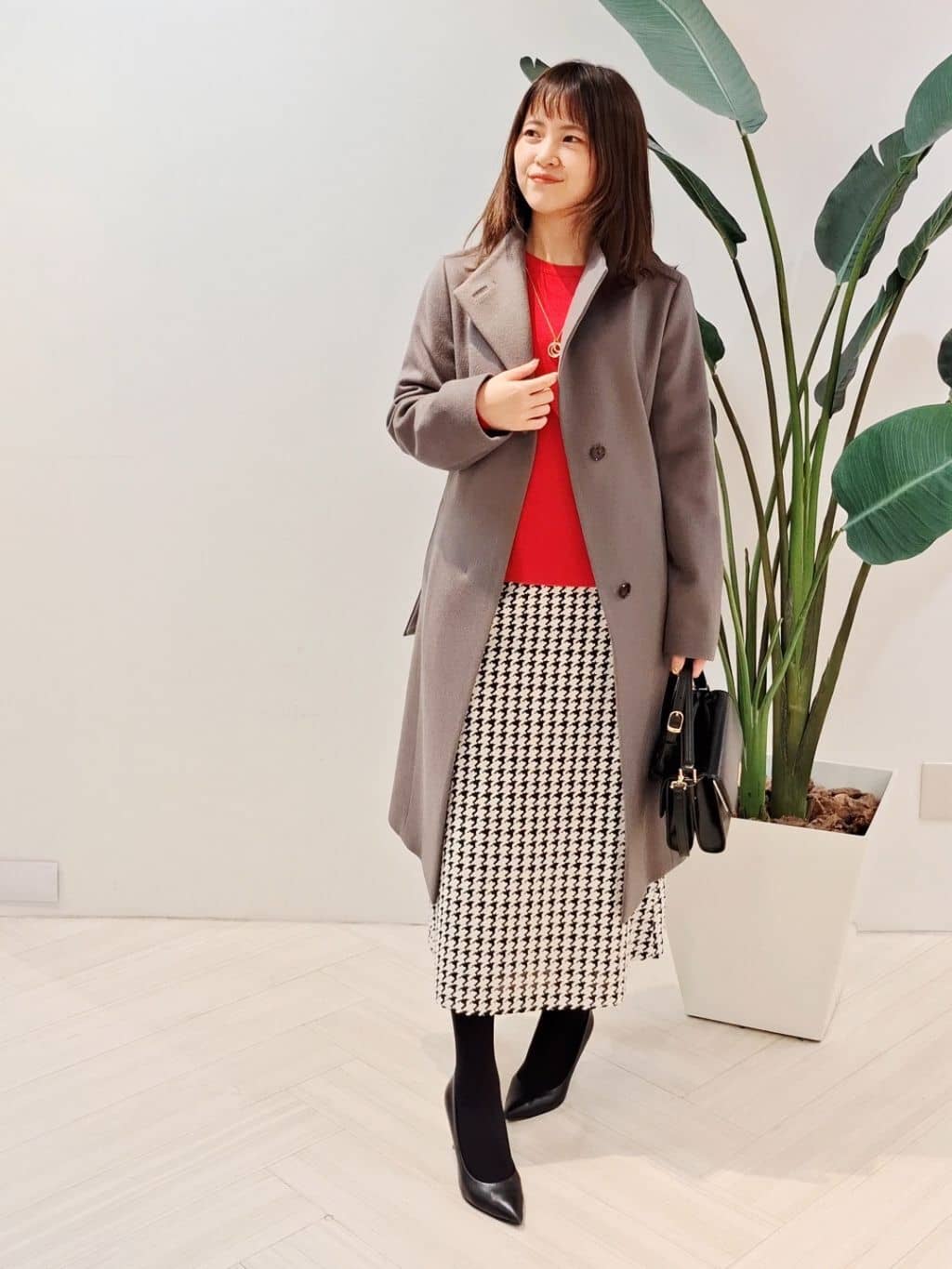 YuKaRiさんの「UNTITLED｜【きれいめ/スタイリッシュ】2WAYスタンドカラーロングコート」を使ったコーディネート