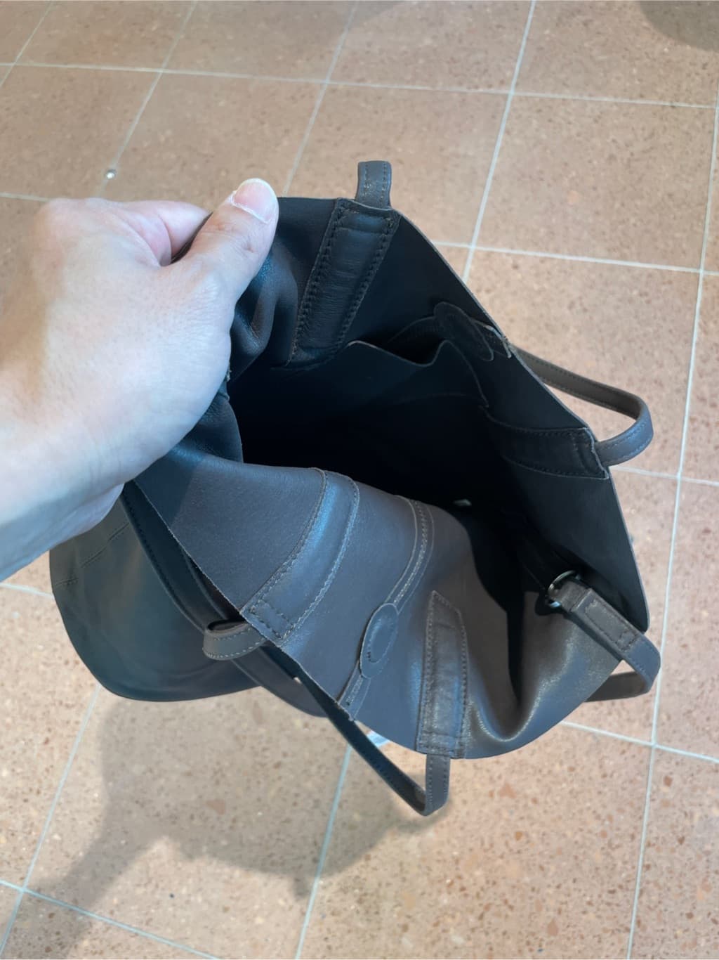 SAGARIさんの「DRESSTERIOR｜ヴィンテージ アルティメットチノパンツ」を使ったコーディネート