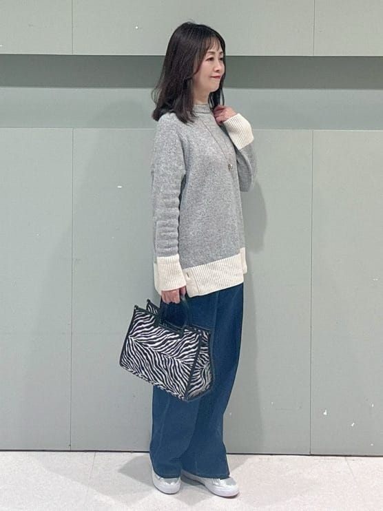 makiさんの「UNTITLED｜【重ね着もおすすめ/洗える】ウールカシミヤ クルーネックニット」を使ったコーディネート