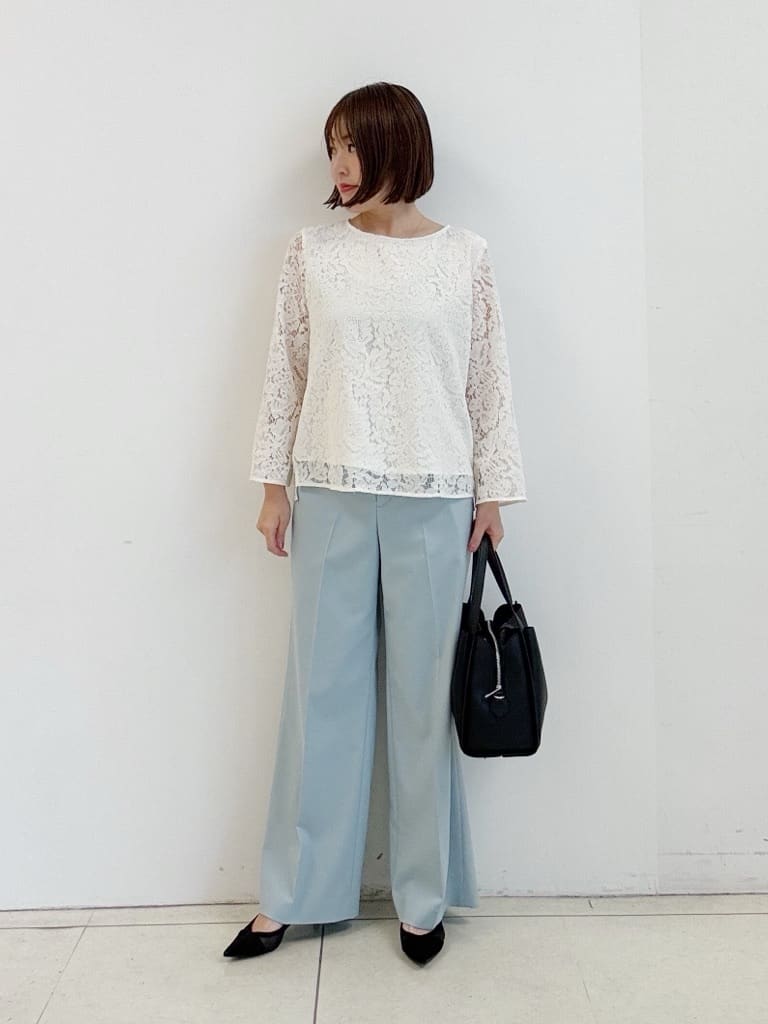 yoshiyaさんの「INDIVI｜【新作褒められパンツ】快温ワイドパンツ」を使ったコーディネート