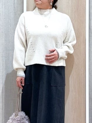 naoさんの「grove｜【洗える】ふんわりウール混ボトルネックニット」を使ったコーディネート